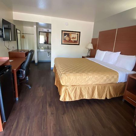 Travelodge By Wyndham Albuquerque West Exterior foto