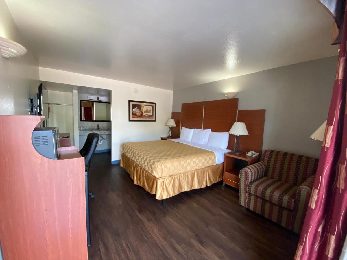 Travelodge By Wyndham Albuquerque West Exterior foto